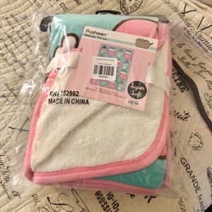 Pusheen Christmas Sherpa Plush Throw Blanket